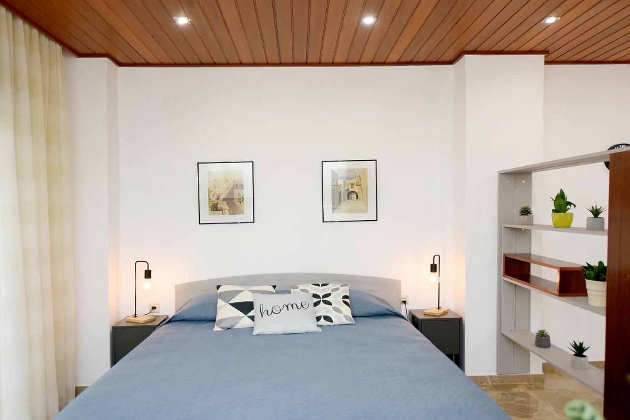 Martha'S Home Rhodes City Екстер'єр фото