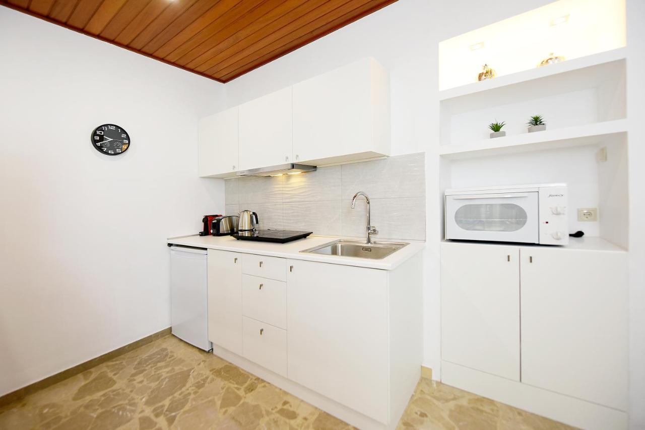 Martha'S Home Rhodes City Екстер'єр фото